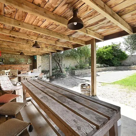 Dom wakacyjny Maison La Couarde-sur-mer, 6 Pieces, 10 Personnes - Fr-1-258-135