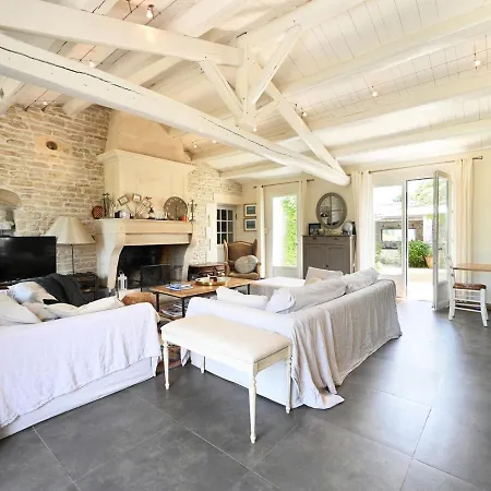 Dom wakacyjny Maison La Couarde-sur-mer, 6 Pieces, 10 Personnes - Fr-1-258-135 *